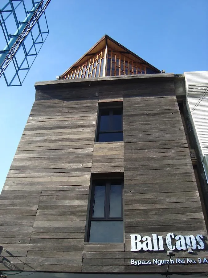 Bali Caps Hostel Kuta Lombok