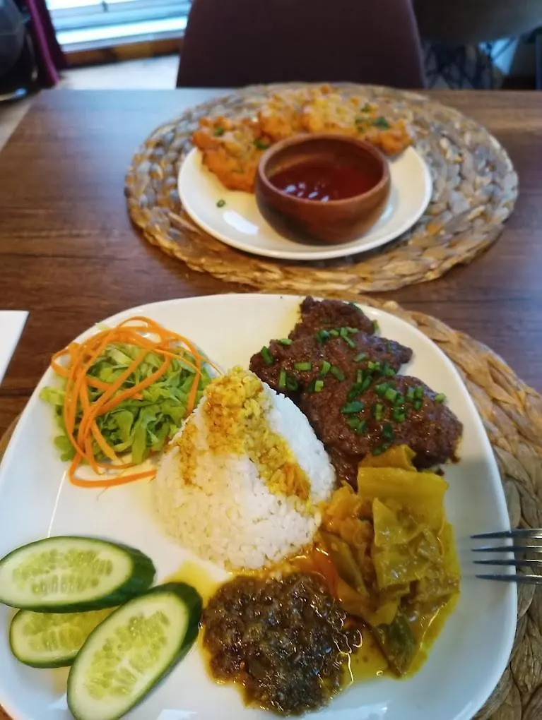 Bali Caps Hostel Kuta Lombok